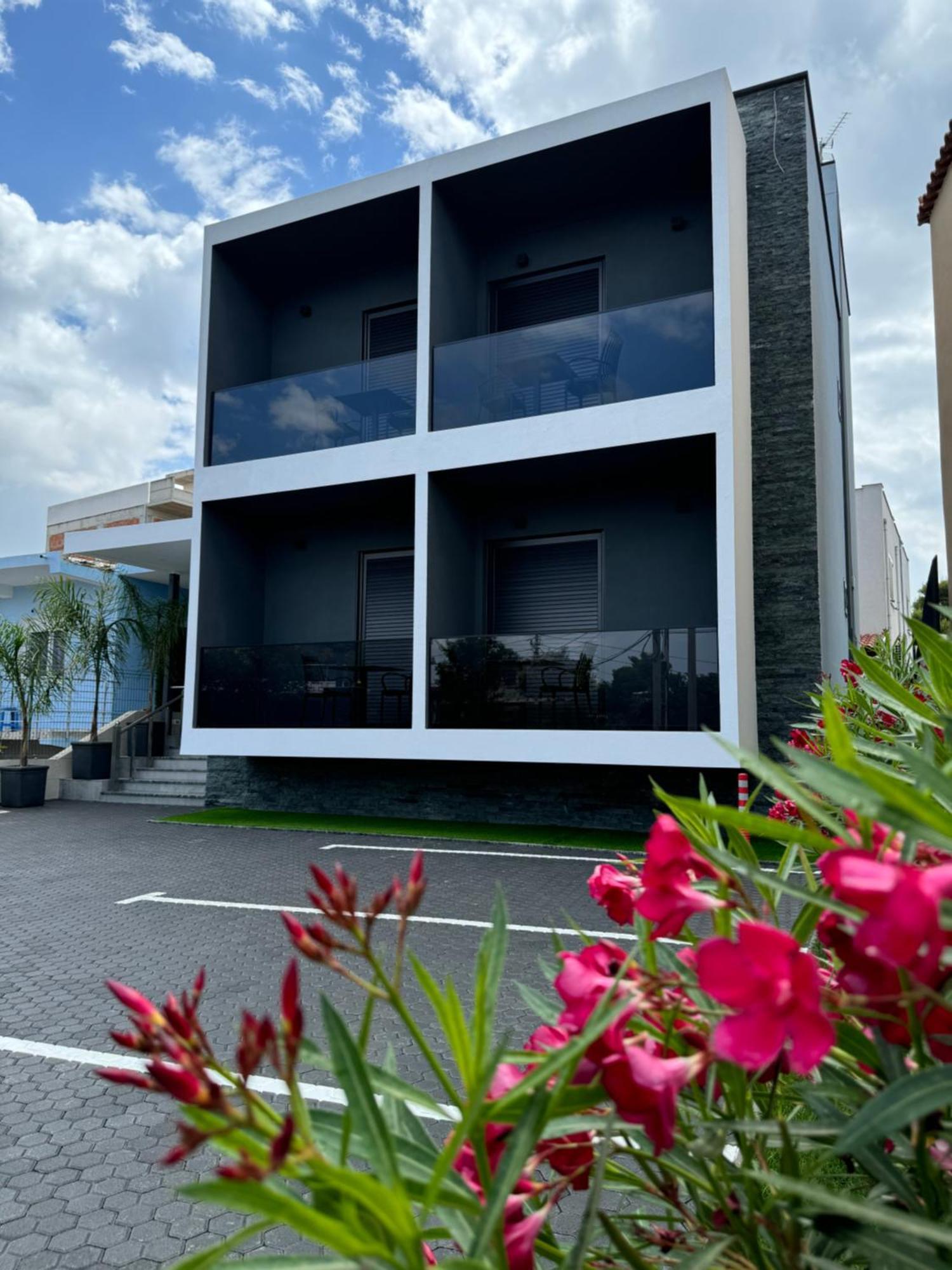 Vlorë Kevin'S Aparthotel מראה חיצוני תמונה