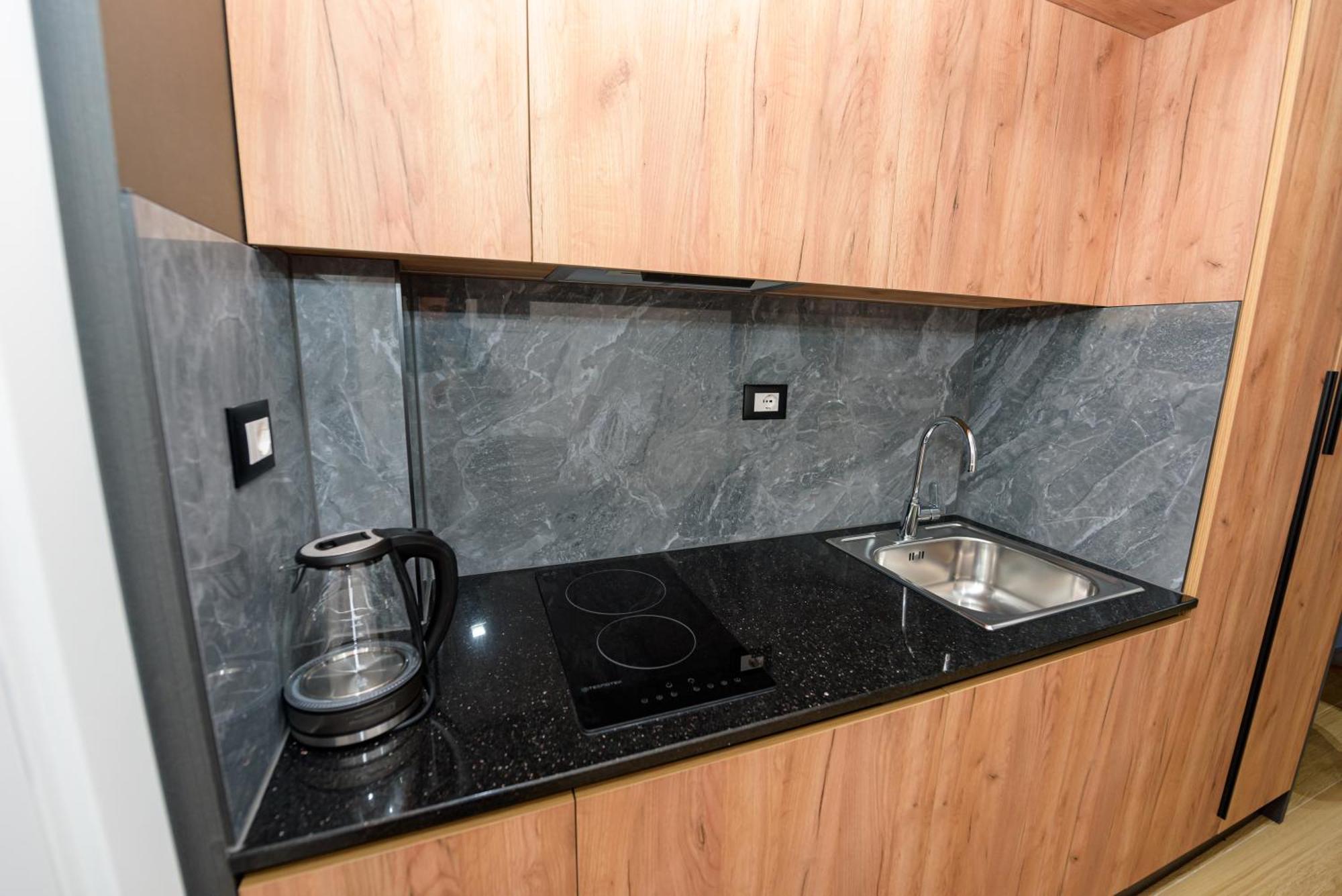 Vlorë Kevin'S Aparthotel מראה חיצוני תמונה