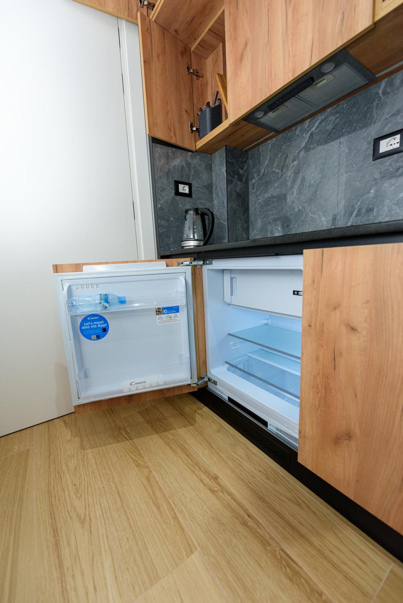Vlorë Kevin'S Aparthotel מראה חיצוני תמונה